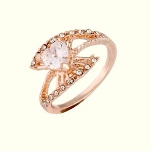 Luxury Love Glam Ring Sz 7